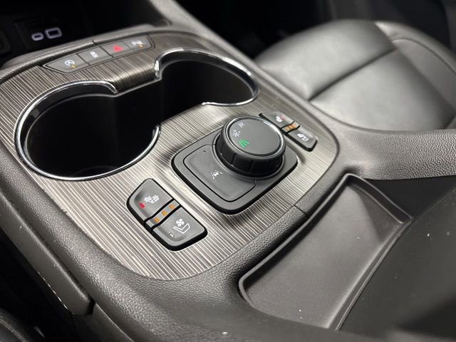 Used 2023 GMC Acadia SLT w/ Preferred Package FWD image 21
