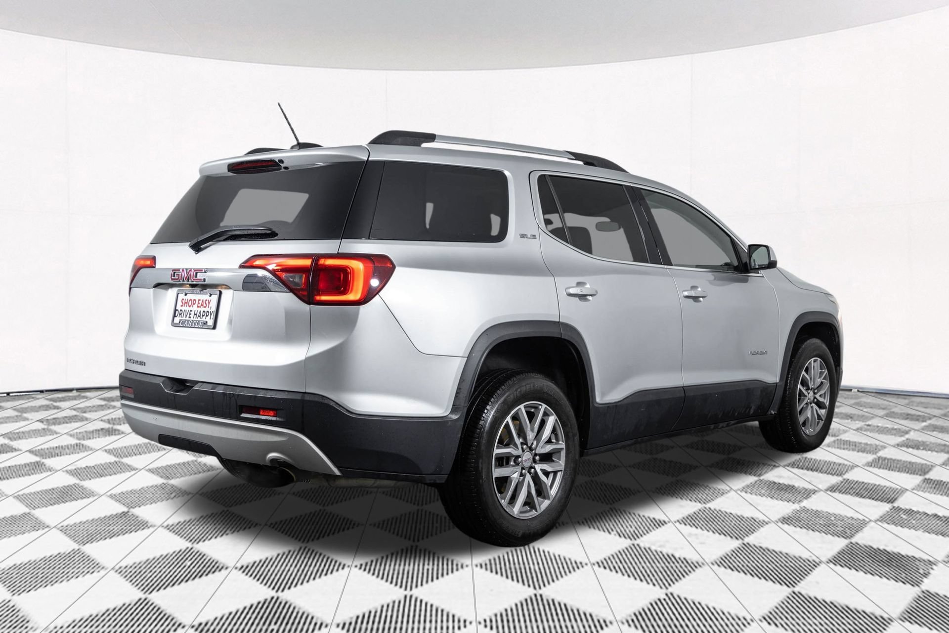 Used 2018 GMC Acadia SLE FWD image 19