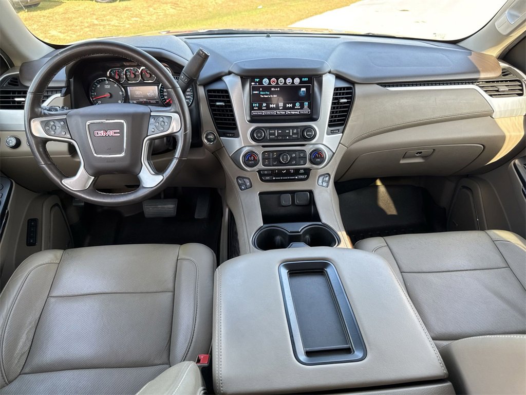 Certified 2018 GMC Yukon XL SLT w/ Premium Edition image 10