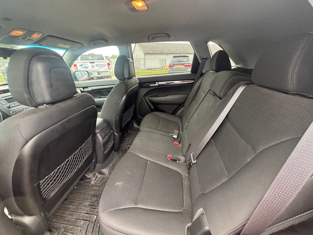 Used 2014 Kia Sorento LX FWD image 14