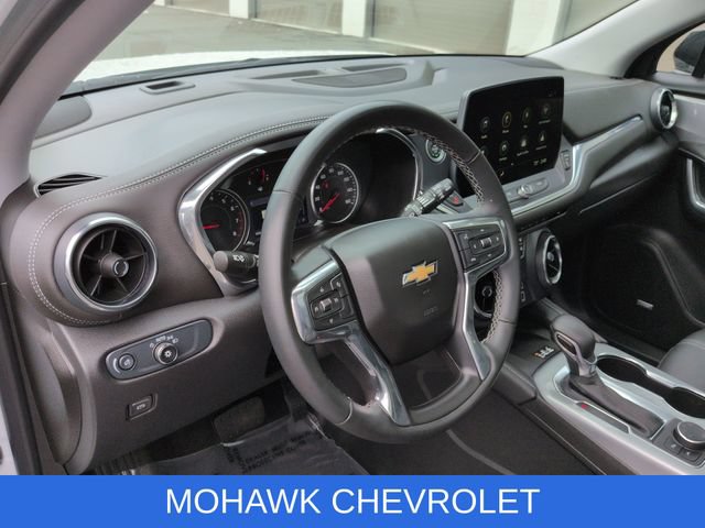 Certified 2025 Chevrolet Blazer LT w/ Sound & Technology Package AWD/4WD image 10