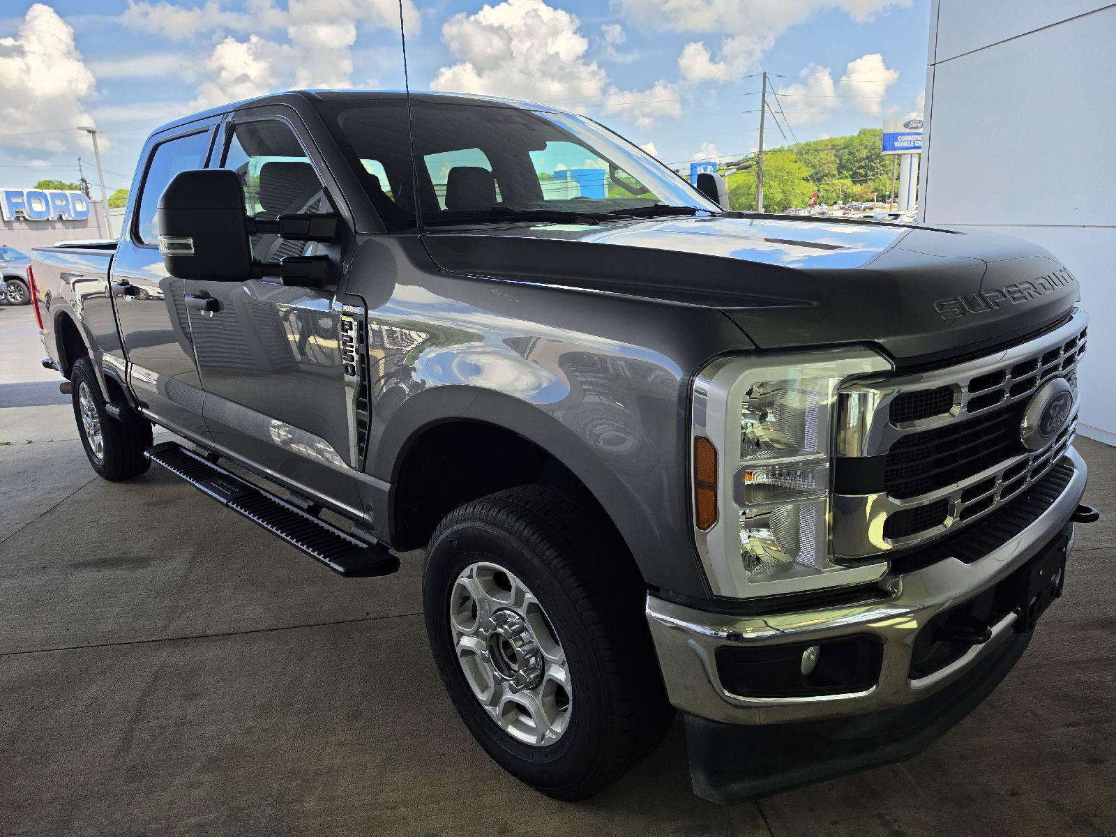 Used 2025 Ford F250 XLT AWD/4WD image 6