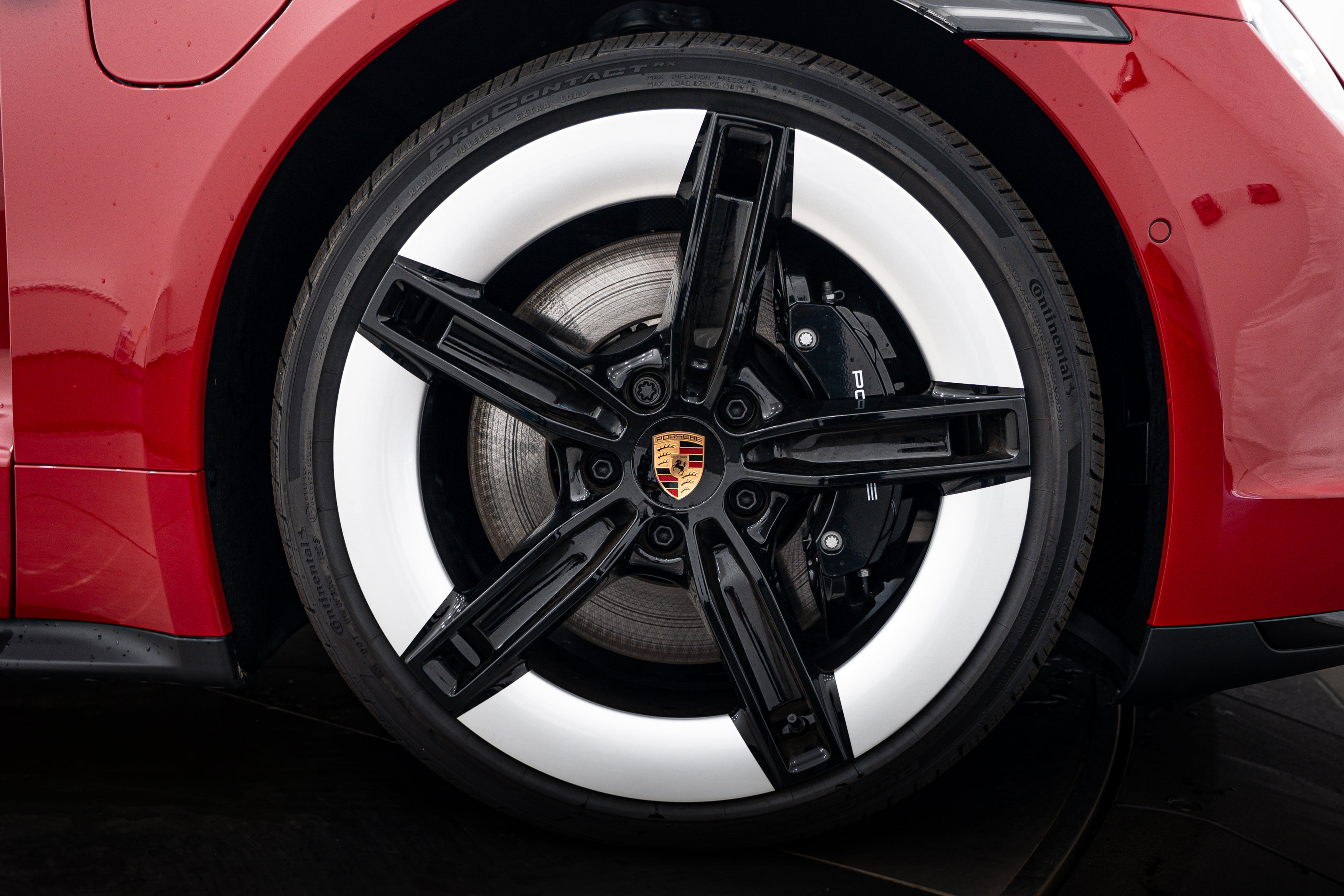 New 2026 Porsche Taycan GTS AWD/4WD image 11