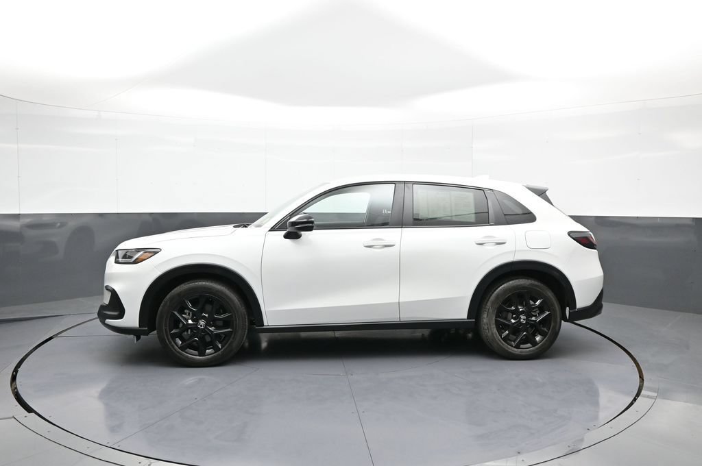 Certified 2025 Honda HR-V Sport image 9