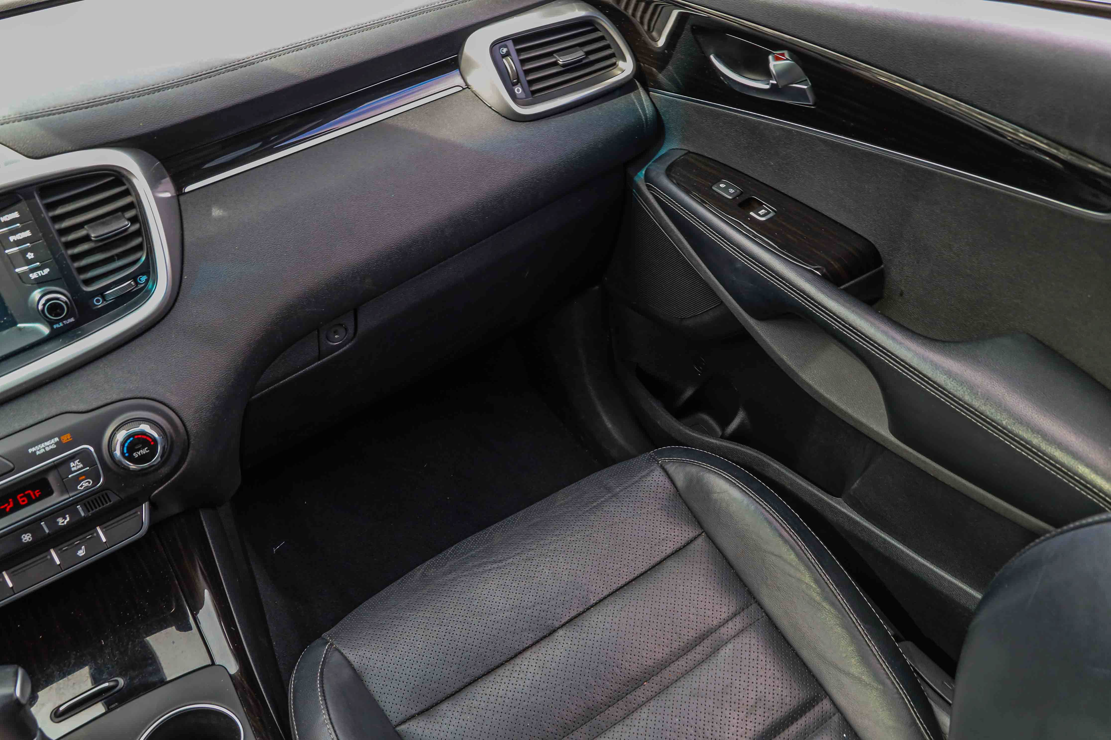 Used 2020 Kia Sorento EX AWD/4WD image 18