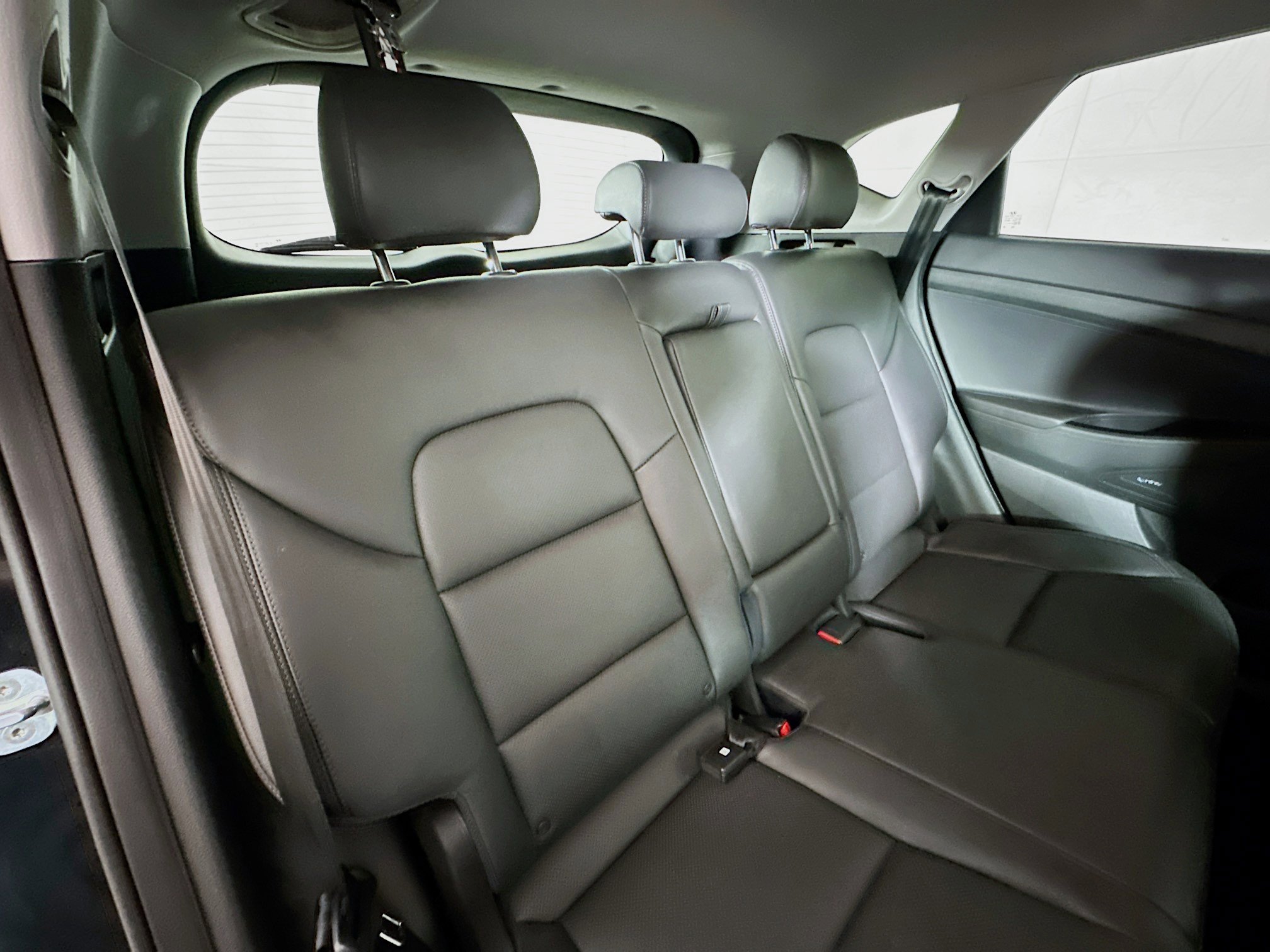 Used 2021 Hyundai Tucson Limited w/ Cargo Package image 26