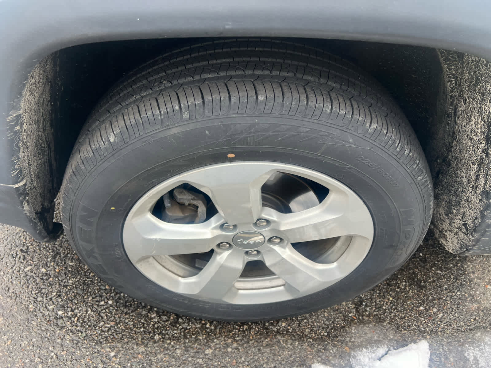 Used 2019 Jeep Compass Latitude w/ Cold Weather Group image 22