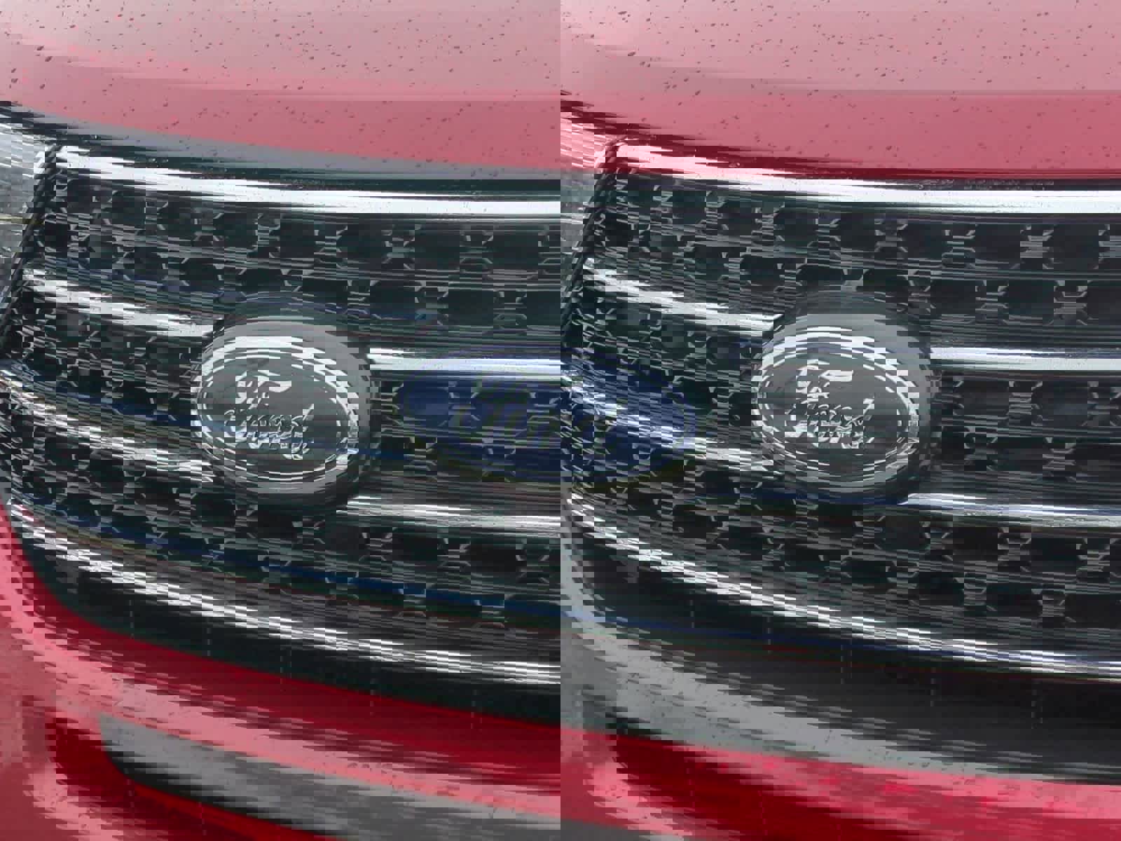 Used 2022 Ford Explorer XLT w/ Equipment Group 202A image 12