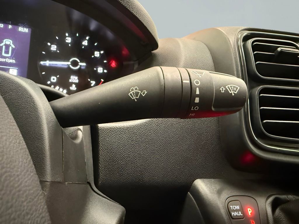 Used 2025 RAM ProMaster 2500 w/ Convenience Group image 14