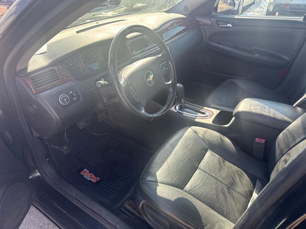 Used 2008 Chevrolet Impala LTZ image 9