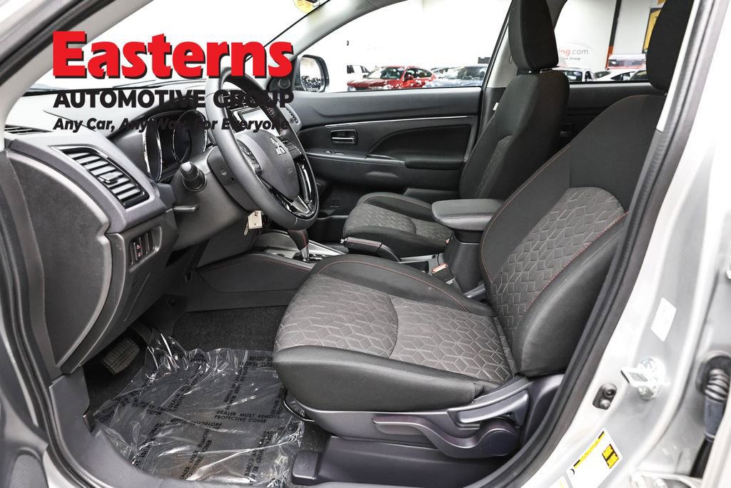 Used 2024 Mitsubishi Outlander Sport LE AWD/4WD image 14