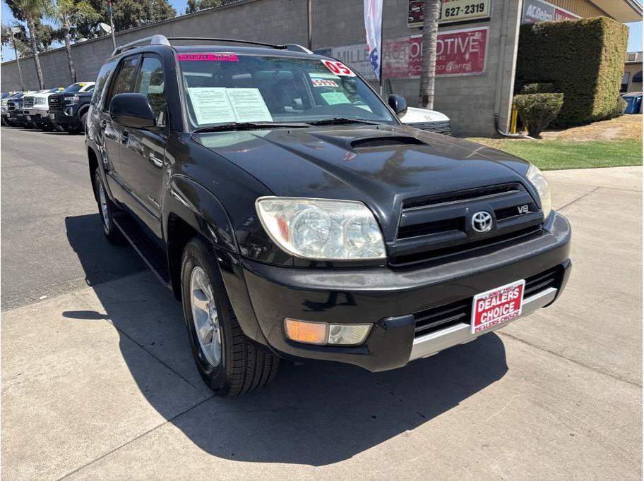 Used 2005 Toyota 4Runner SR5 RWD image 3