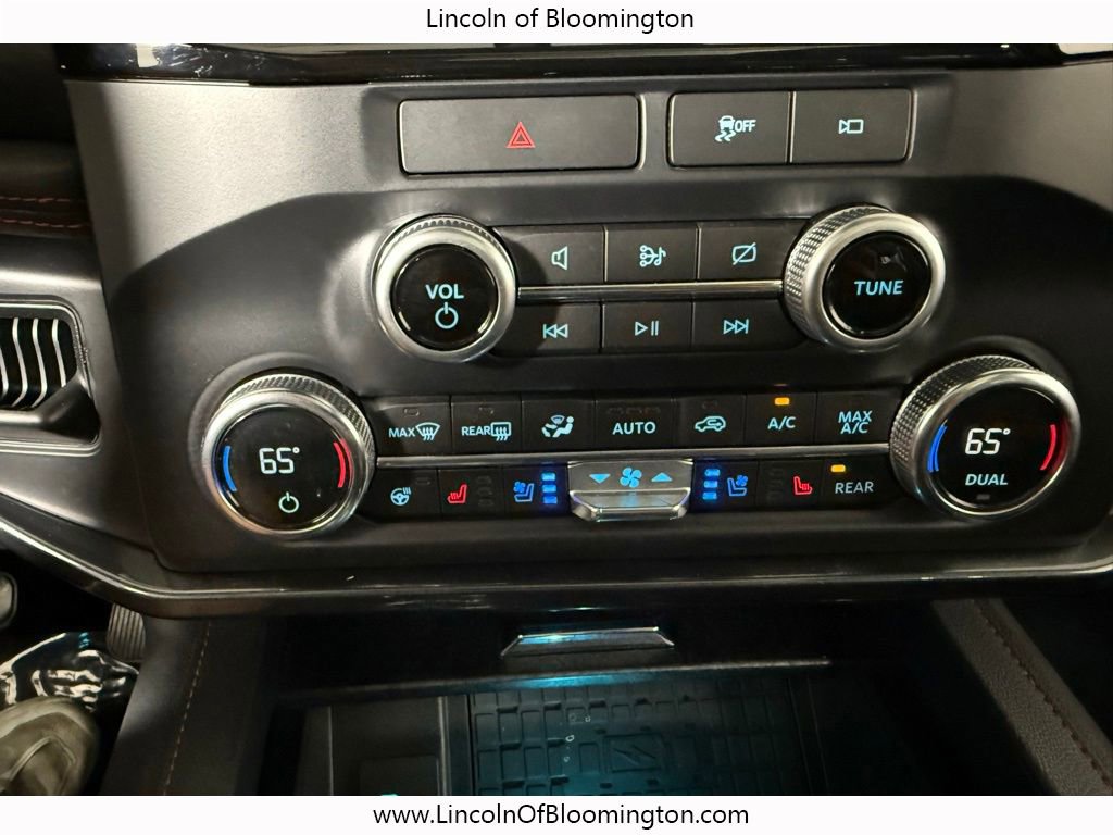 Used 2022 Ford Expedition Max Limited image 41