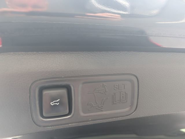 Used 2019 Ford Expedition XLT w/ Equipment Group 202A RWD image 41