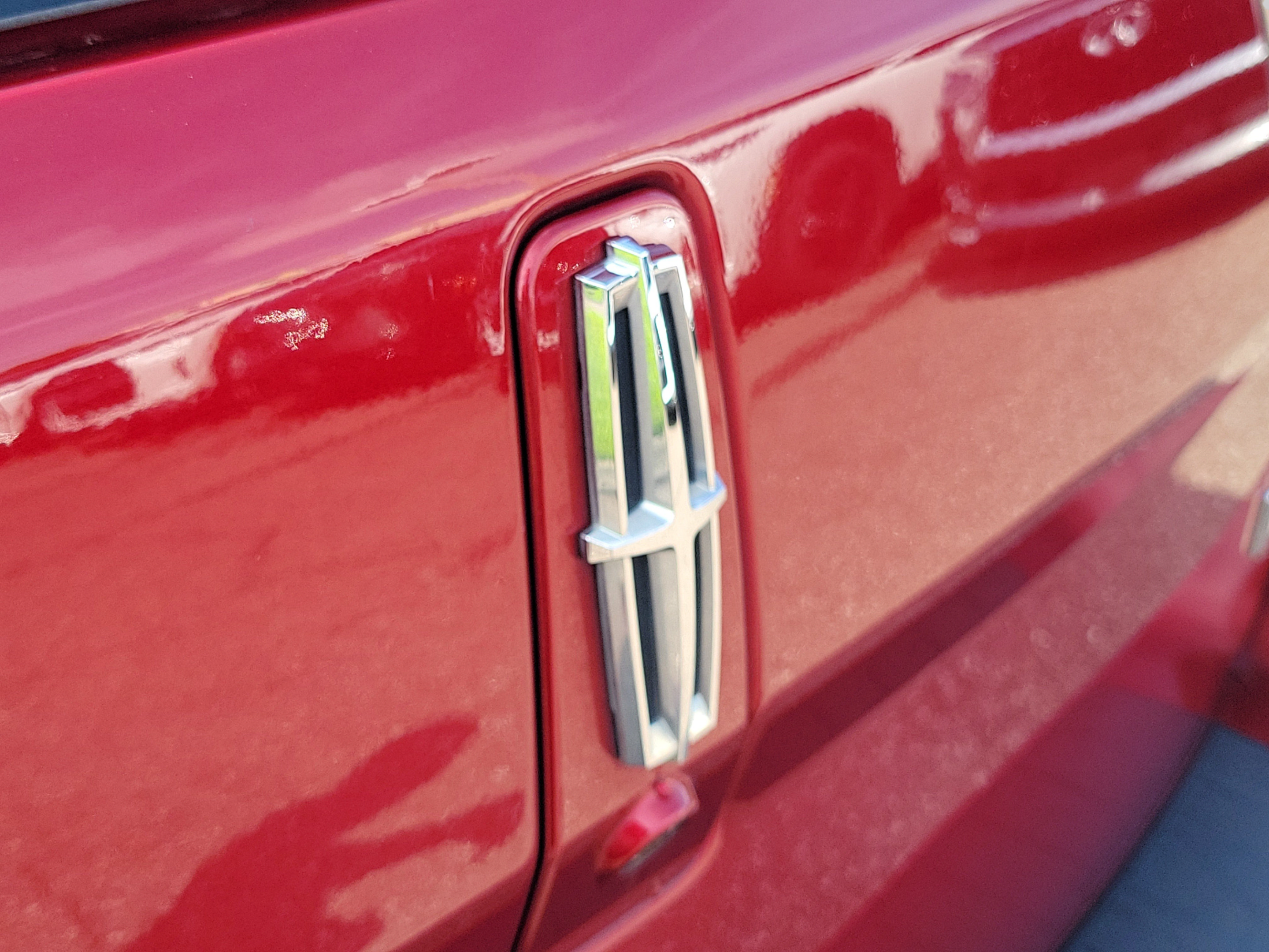 Used 2013 Lincoln MKX FWD image 31