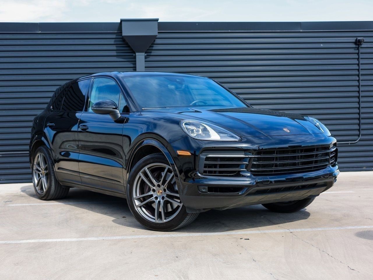 Certified 2023 Porsche Cayenne image 9