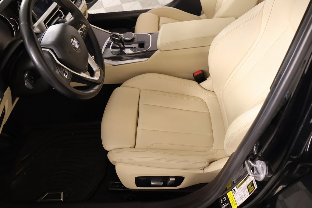 Used 2020 BMW 330i xDrive Sedan image 12