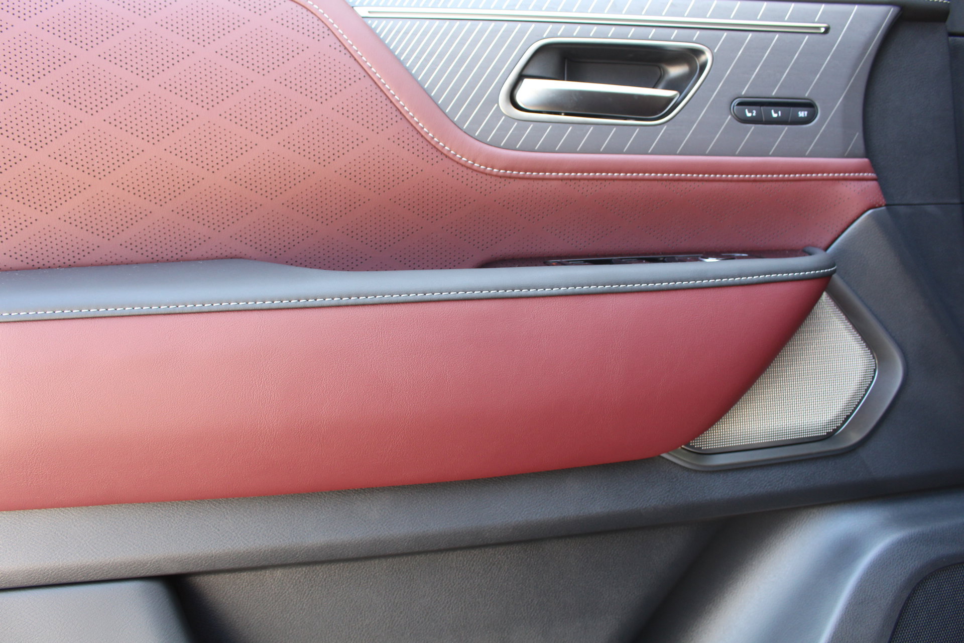 New 2026 INFINITI QX80 Autograph image 11