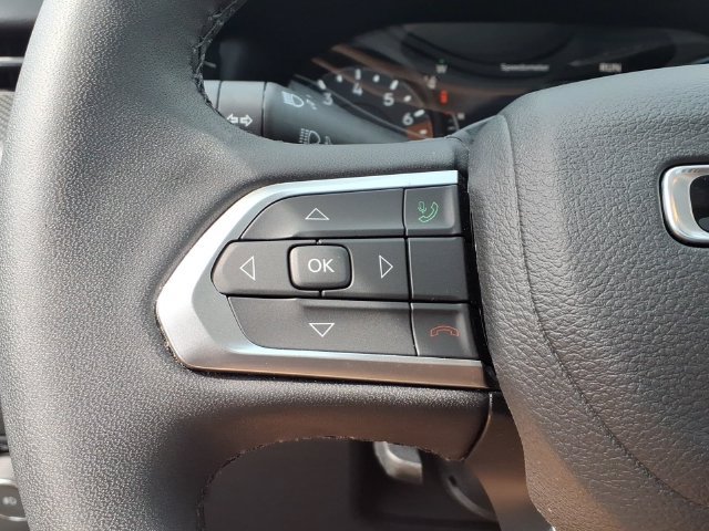Used 2025 Jeep Compass Limited w/ Sun & Sound Group AWD/4WD image 16