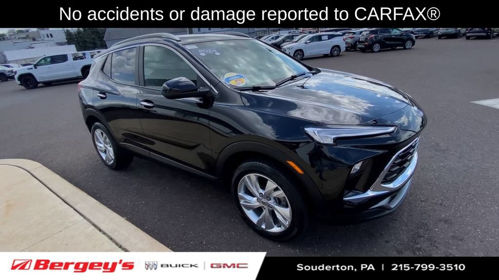 Certified 2024 Buick Encore GX Preferred AWD/4WD image 2