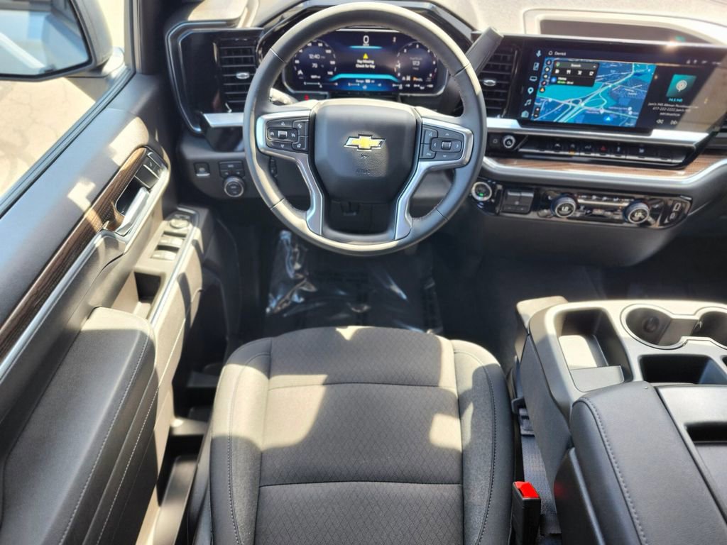 Used 2026 Chevrolet Silverado 1500 LT AWD/4WD image 11
