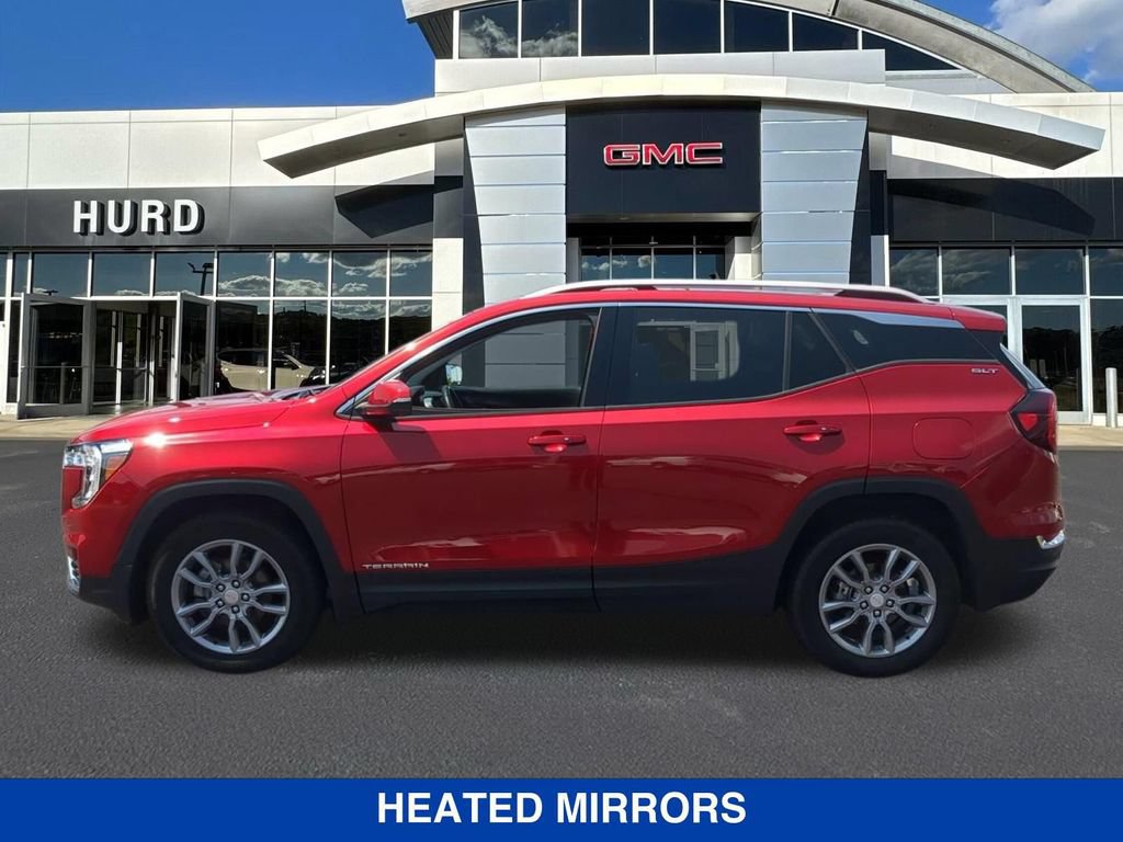 Used 2024 GMC Terrain SLT AWD/4WD image 8