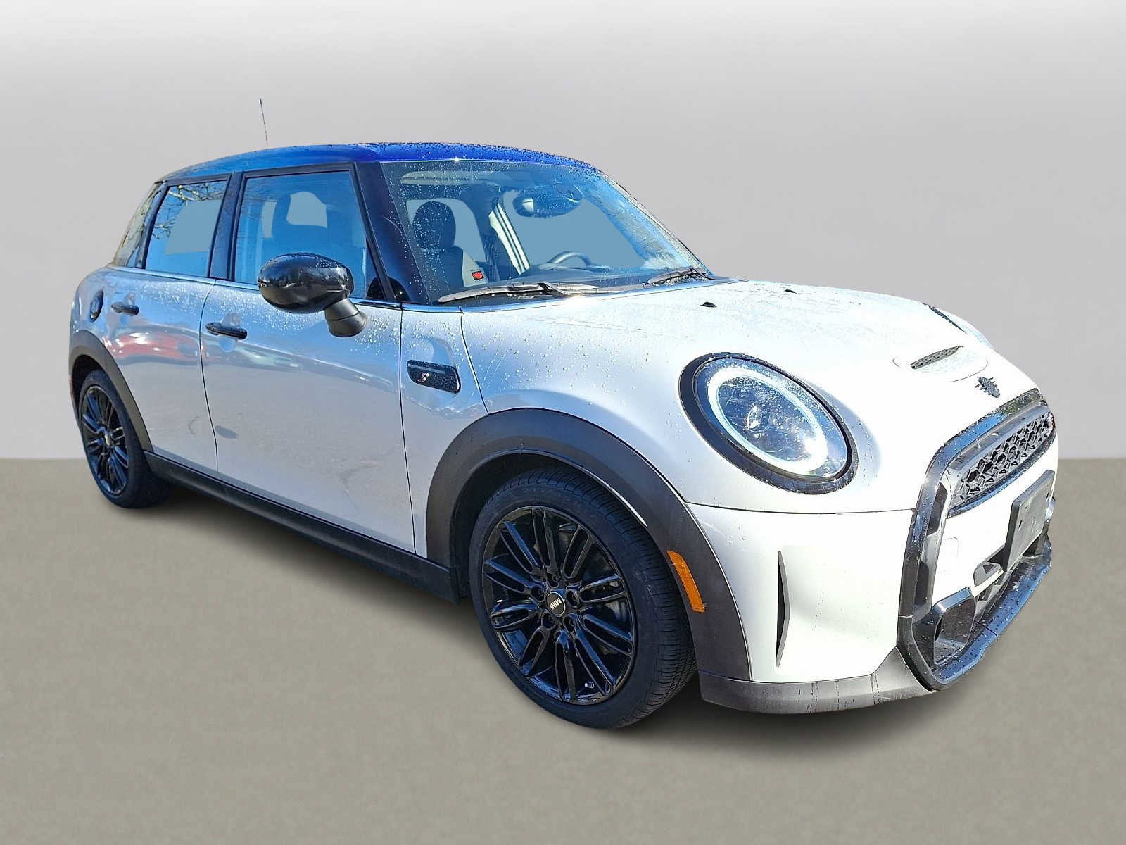 Certified 2023 MINI Cooper S w/ Premium Package image 3