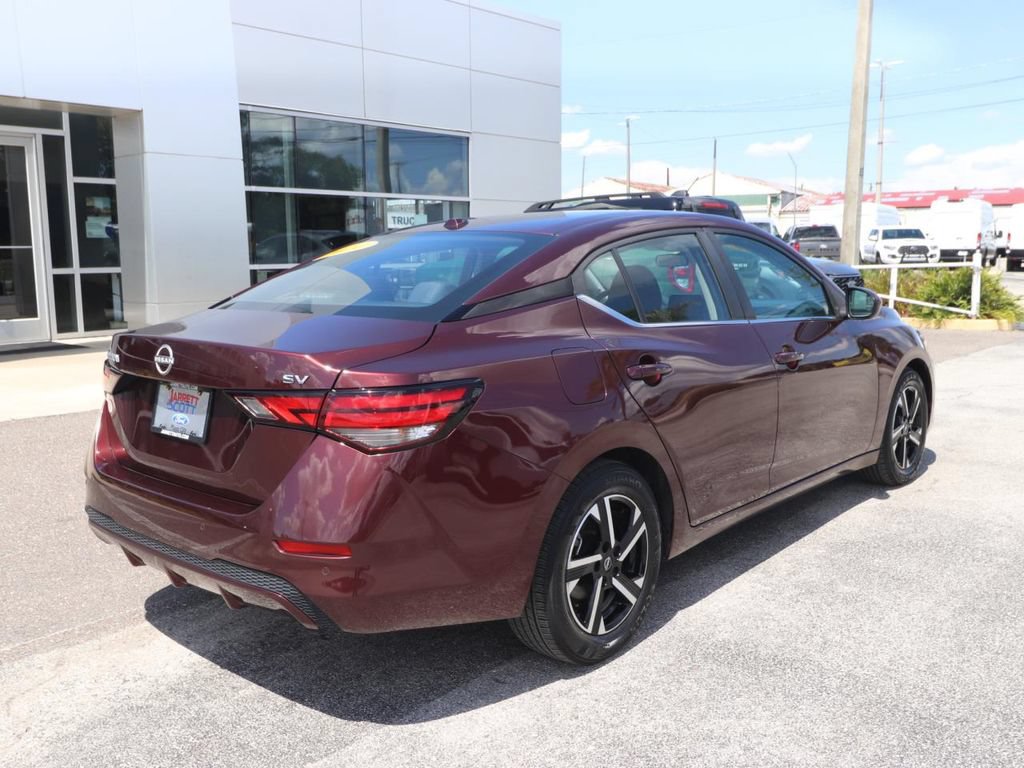 Used 2024 Nissan Sentra SV FWD image 10