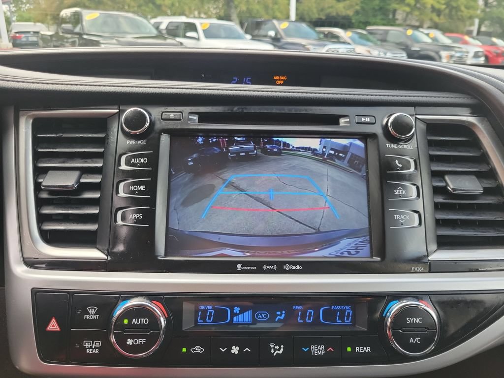 Used 2016 Toyota Highlander Plus FWD image 27