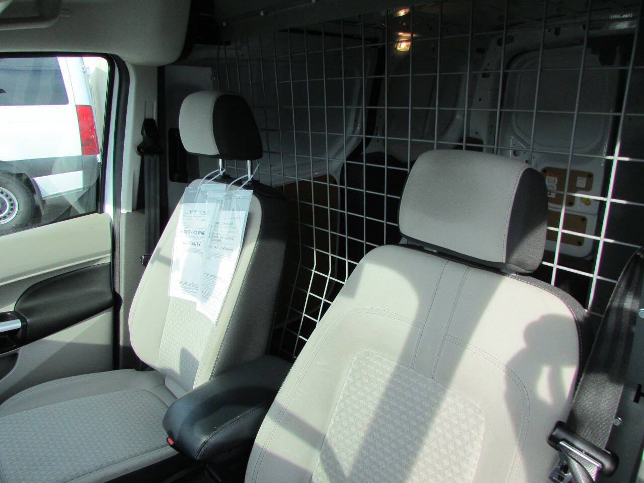 Used 2021 Ford Transit Connect XLT image 12