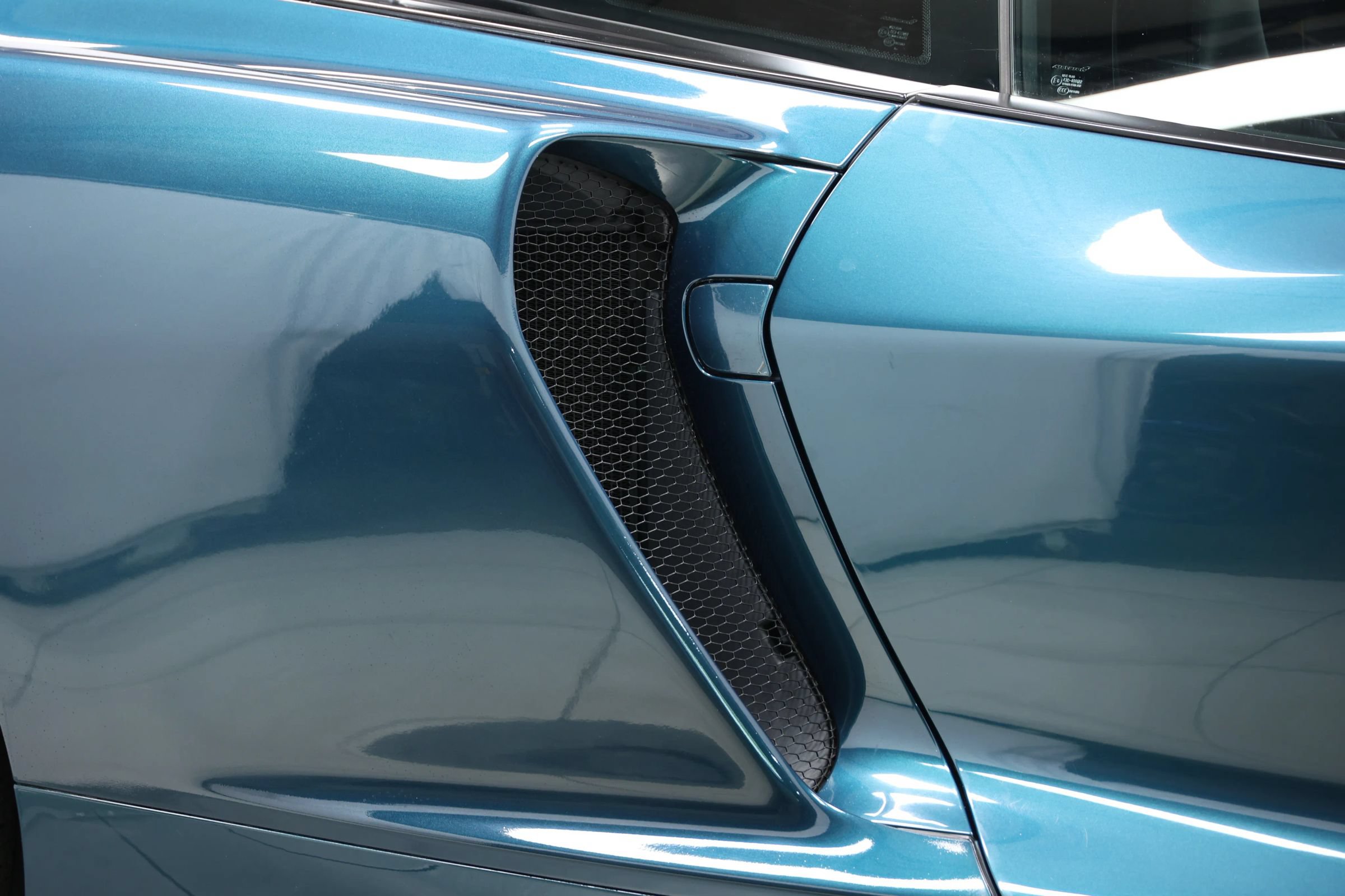 Used 2021 McLaren GT RWD image 81