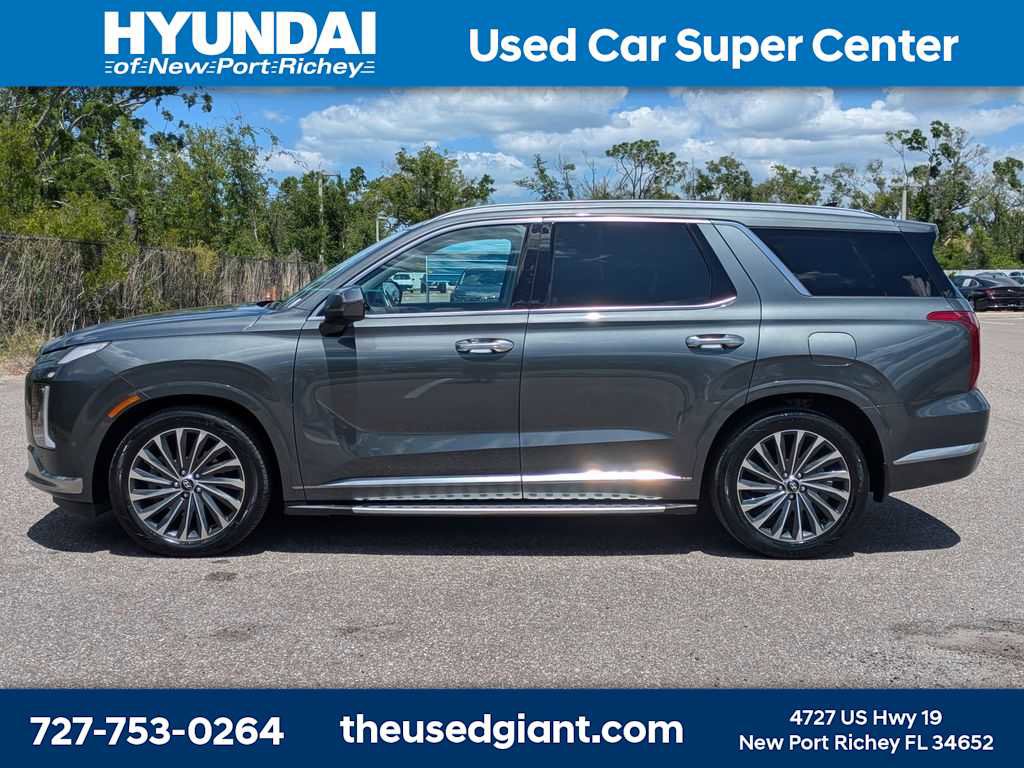 Used 2023 Hyundai Palisade Calligraphy AWD/4WD image 2