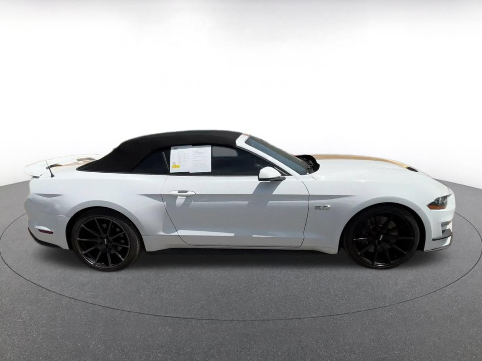 Used 2022 Ford Mustang GT Premium w/ GT Performance Package RWD image 16