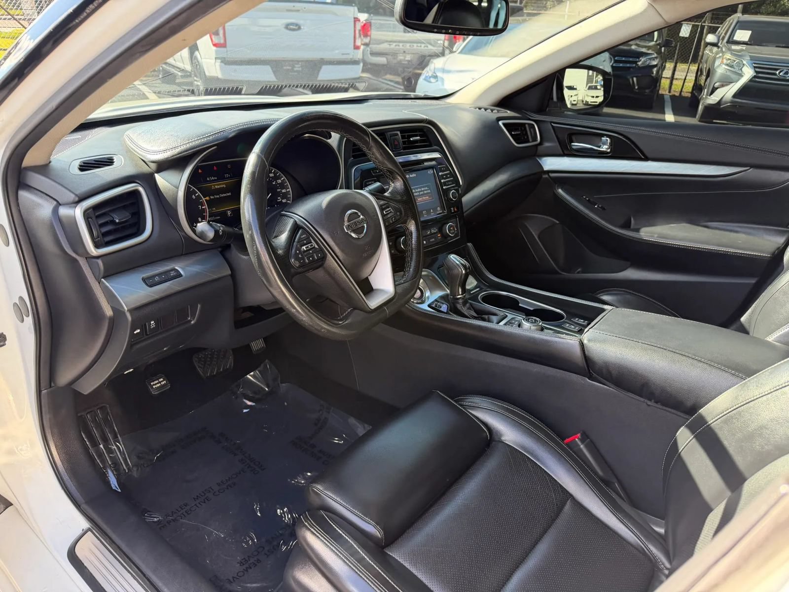 Used 2017 Nissan Maxima 3.5 SV FWD image 9