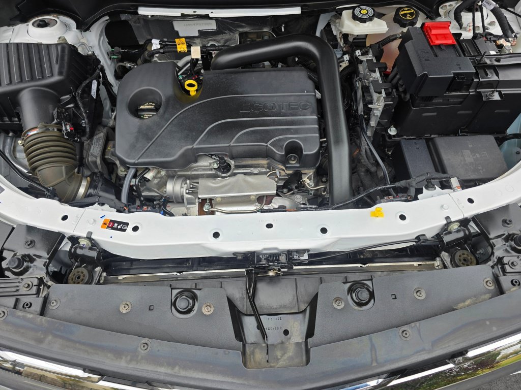 Used 2025 Chevrolet Equinox LT w/ Convenience Package II FWD image 10
