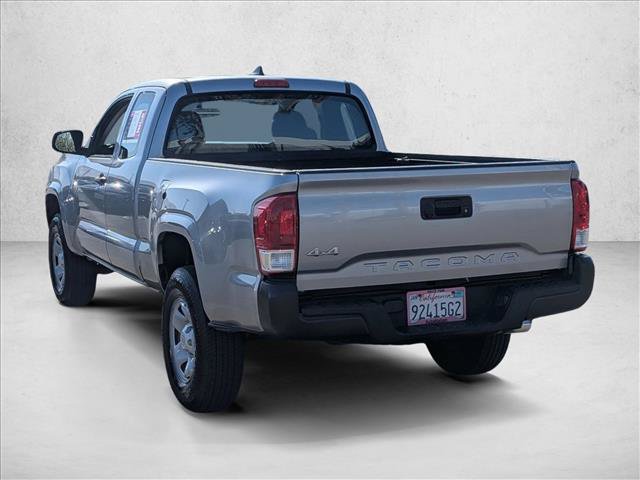 Used 2017 Toyota Tacoma SR AWD/4WD image 8