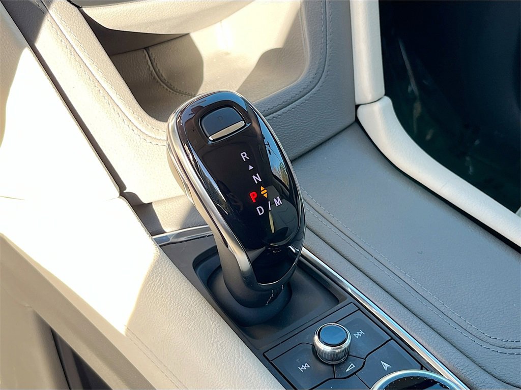 Used 2020 Cadillac XT5 Premium Luxury w/ LPO, Floor Liner Package image 16