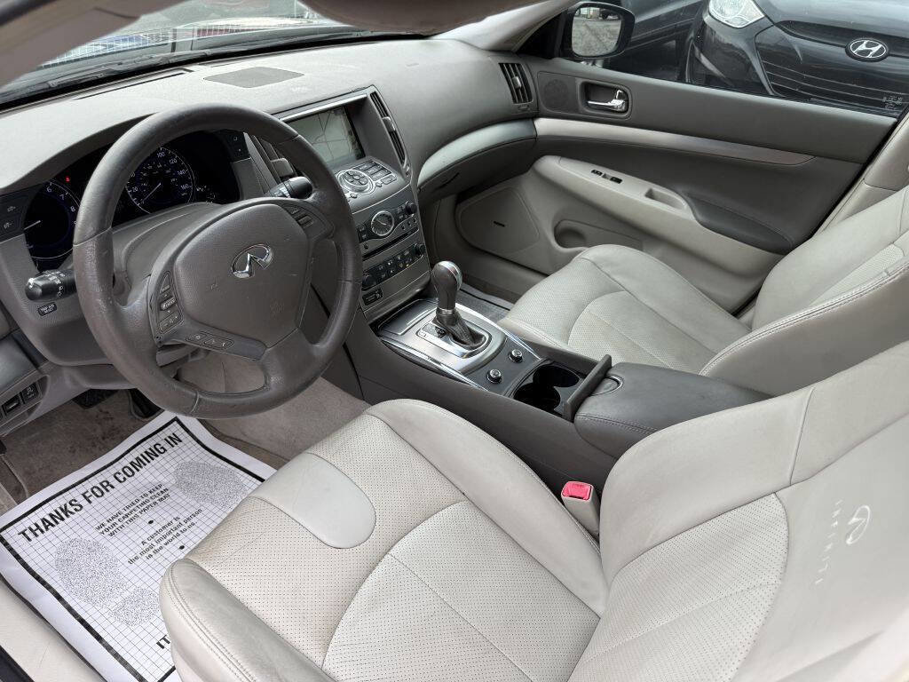 Used 2010 INFINITI G37 Journey w/ Premium Pkg image 14