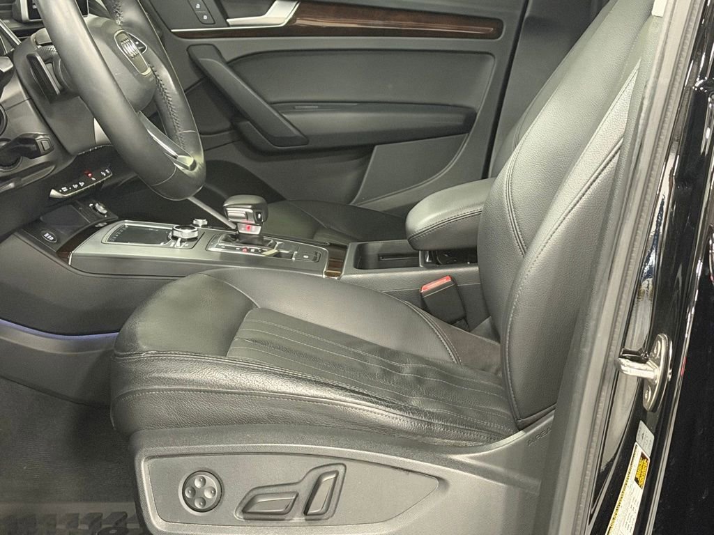 Used 2018 Audi Q5 2.0T Premium Plus w/ Premium Plus Package image 13