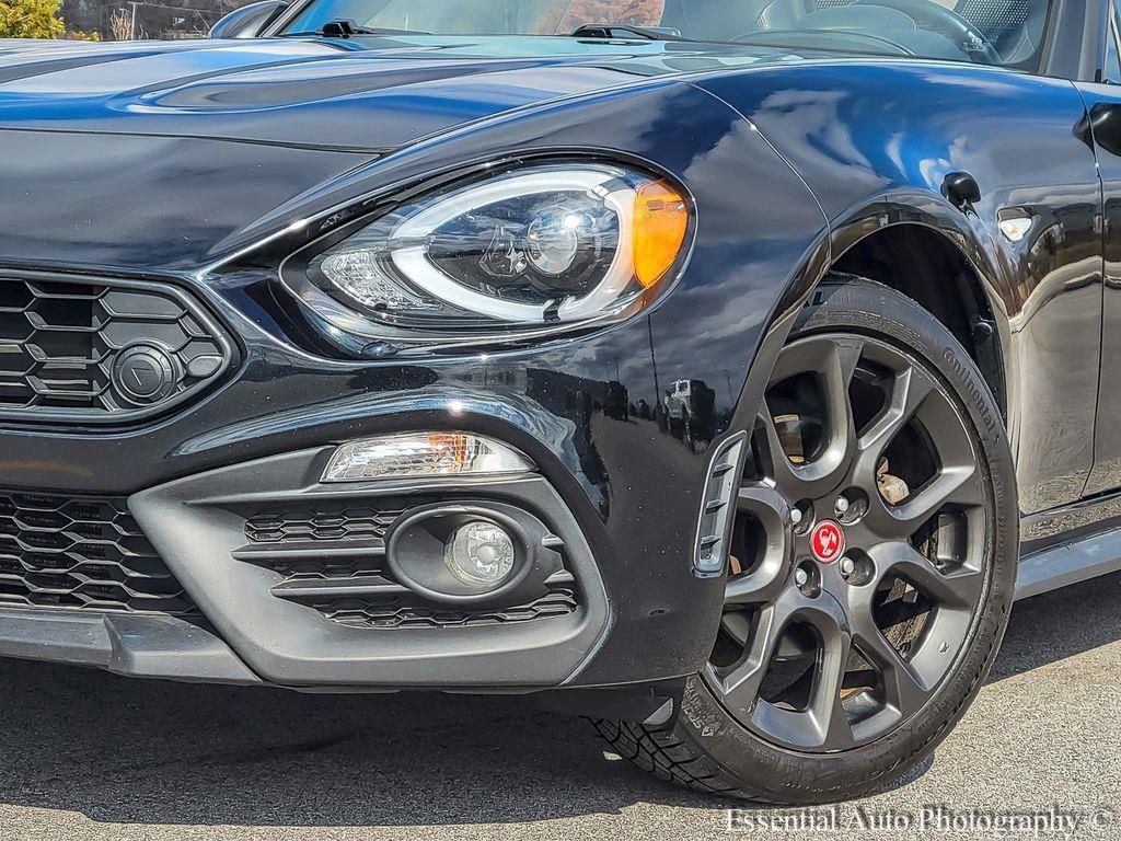 Used 2018 FIAT 124 Spider Abarth w/ Convenience Group image 3