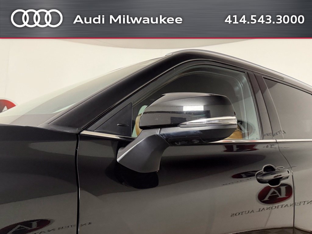 Used 2022 Toyota Highlander Platinum AWD/4WD image 11