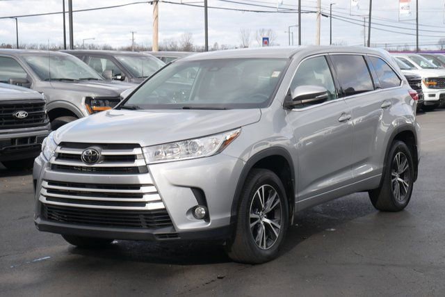 Used 2018 Toyota Highlander Plus image 5