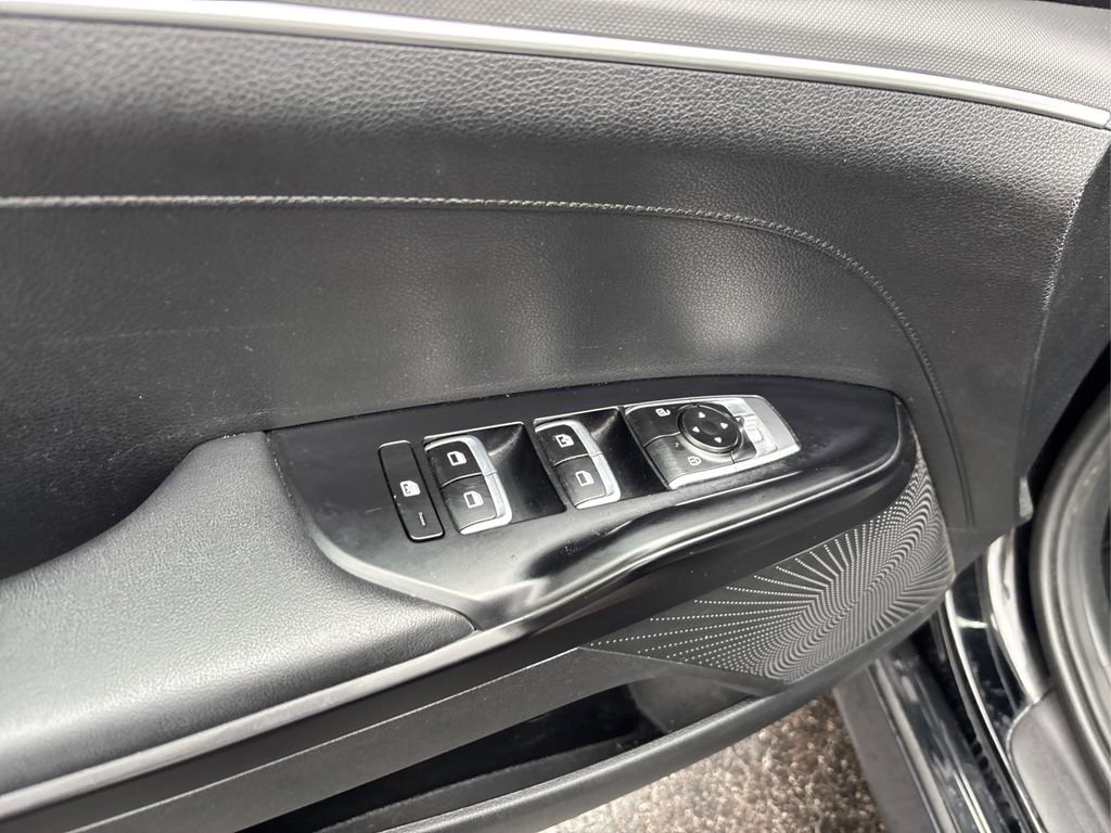 Used 2022 Kia K5 LXS image 32