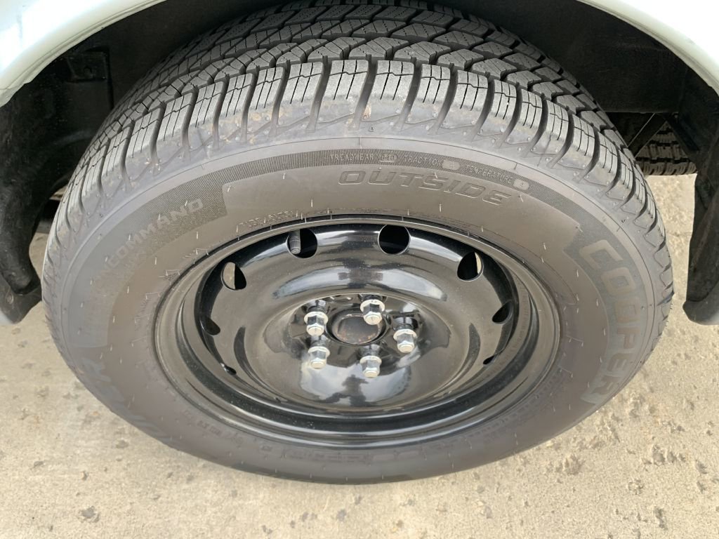 Used 1992 Toyota Previa Deluxe RWD image 18