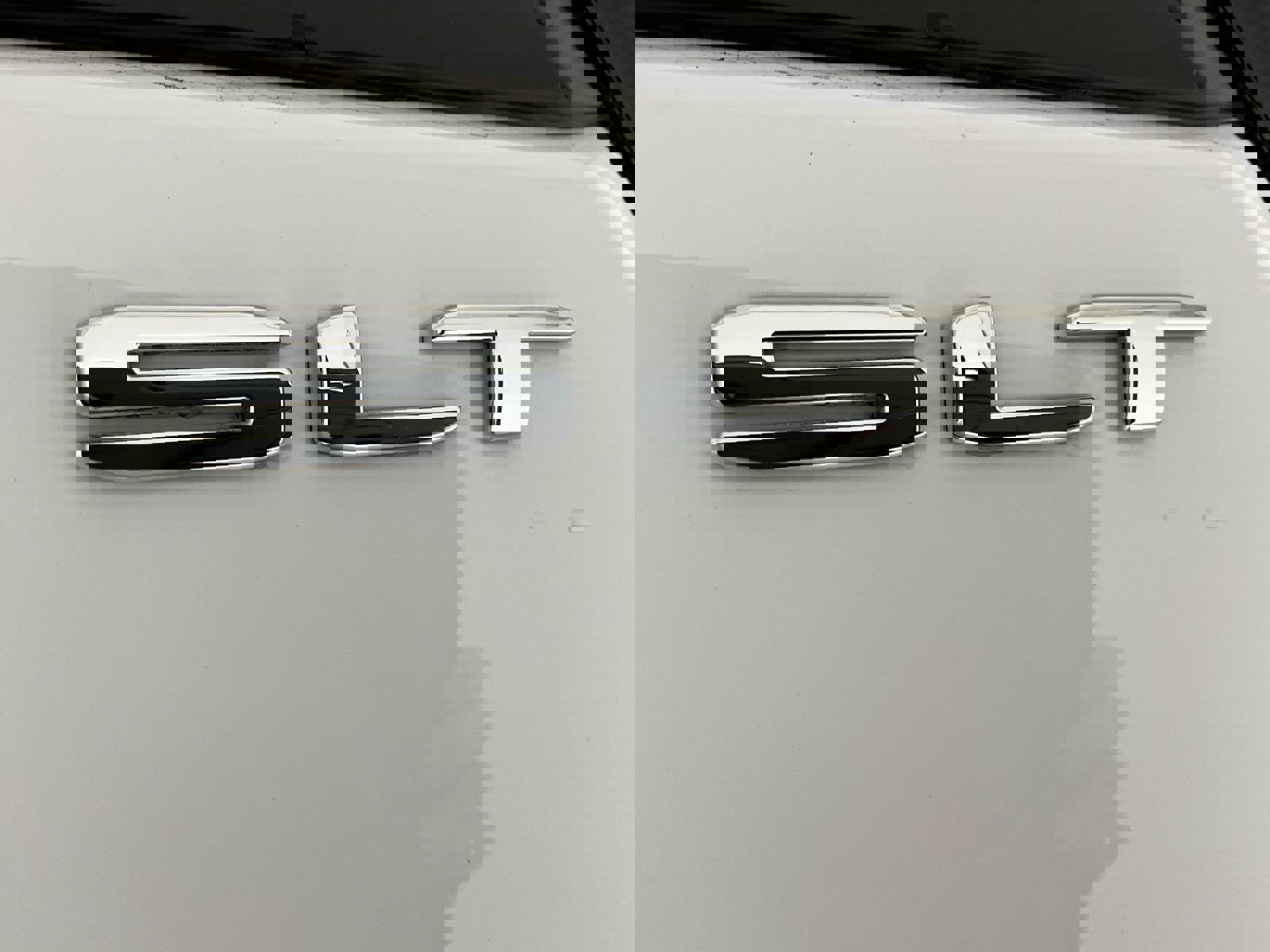 Used 2024 GMC Terrain SLT image 7