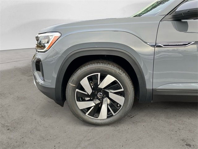 New 2026 Volkswagen Atlas Cross Sport SE image 14