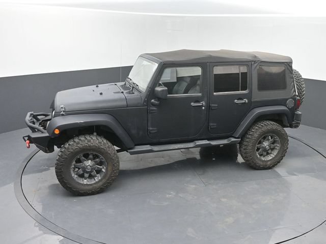 Used 2012 Jeep Wrangler Unlimited Sahara AWD/4WD image 35