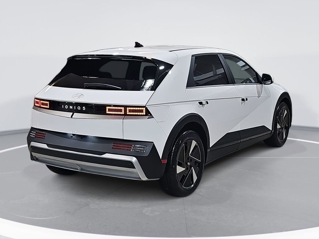 New 2026 Hyundai Ioniq 5 SEL image 5