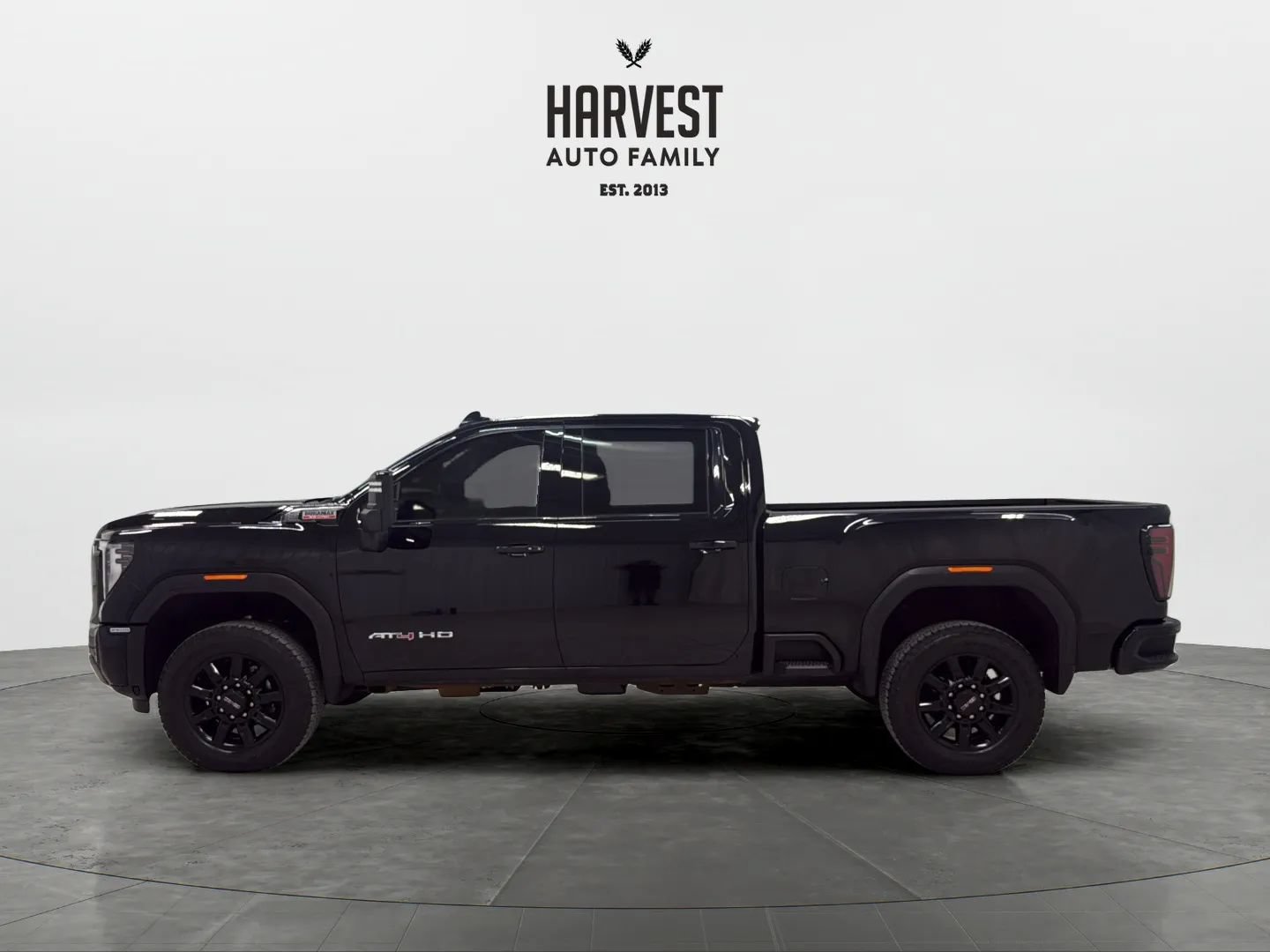 Used 2026 GMC Sierra 2500 AT4 AWD/4WD image 2