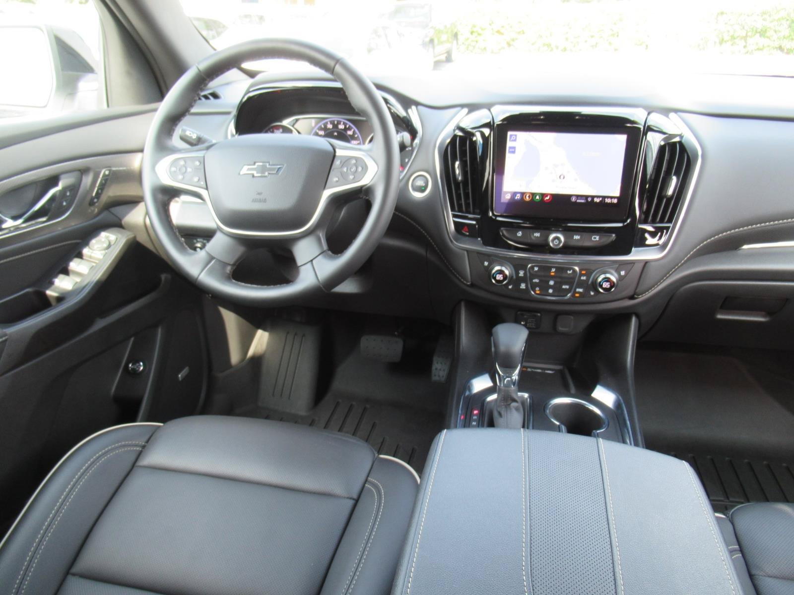 Used 2023 Chevrolet Traverse Premier w/ Redline Edition FWD image 14